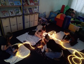 Одна из задач - научиться взаимодействовать. Одна из задач - научиться взаимодействовать.
